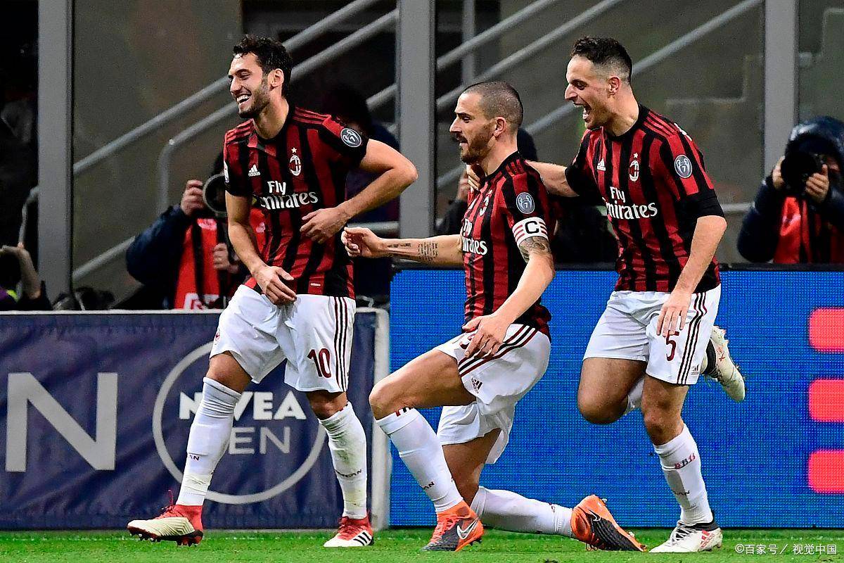 世体：马拉多纳84年国王杯决赛的巴萨10号球衣以15万欧售出（《世体》：马拉多纳1984年国王杯决赛巴萨10号战袍拍出15万欧元）