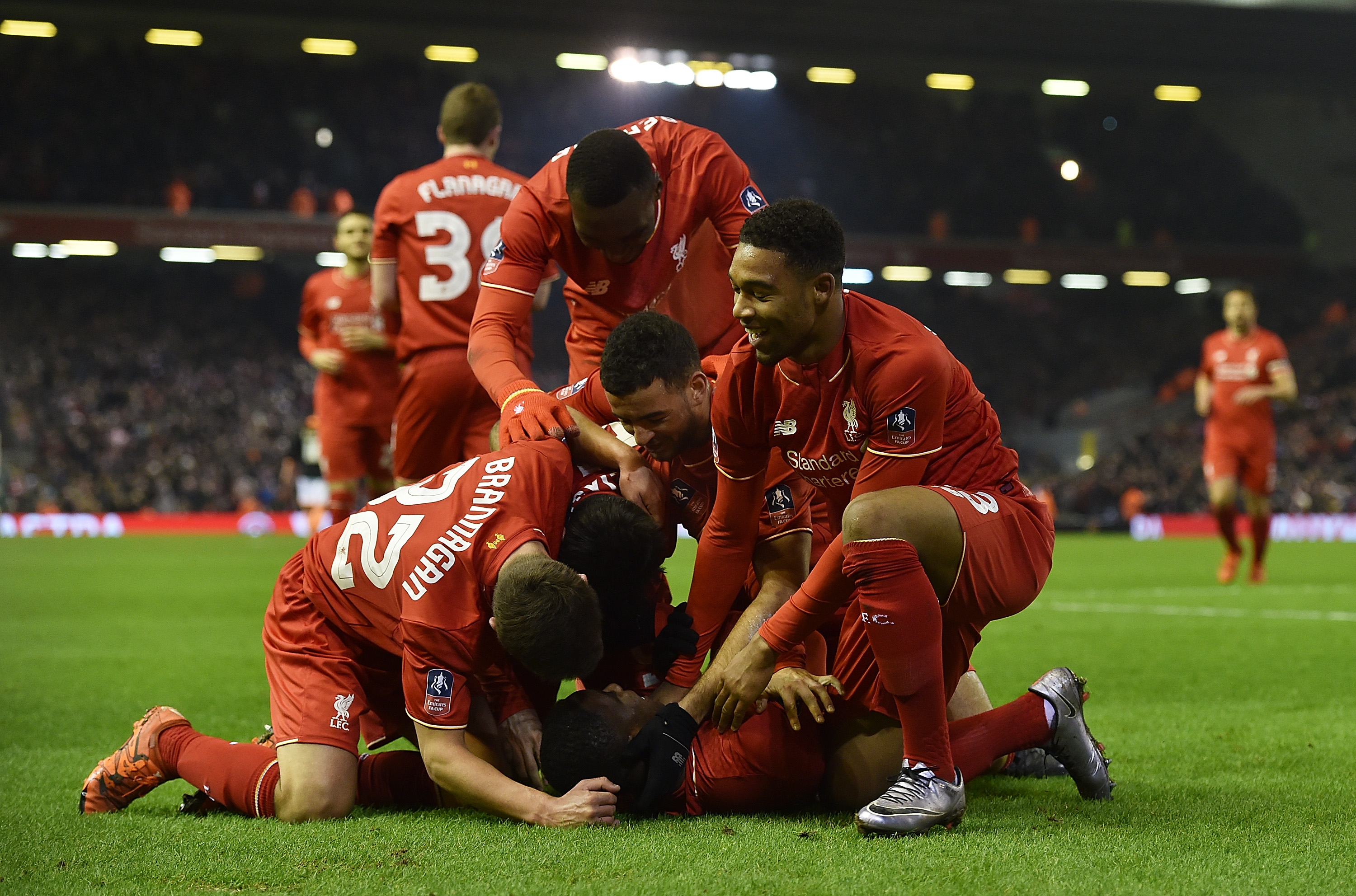 突然断电！子弹最后5分钟被打23-7，领先14分遭逆转