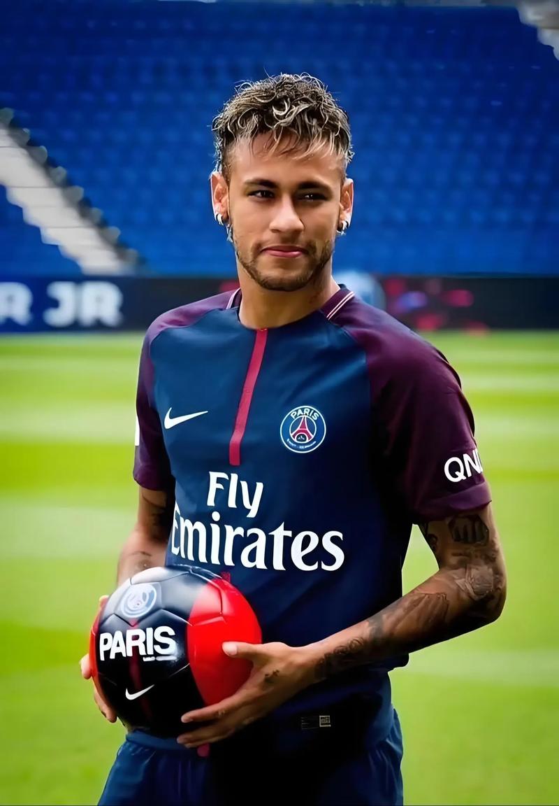 弗兰克谈森林前主帅澳波：我们不是很熟悉，希望他早日回归（弗兰克谈及森林前帅澳波：彼此不算熟，盼他尽快回归）