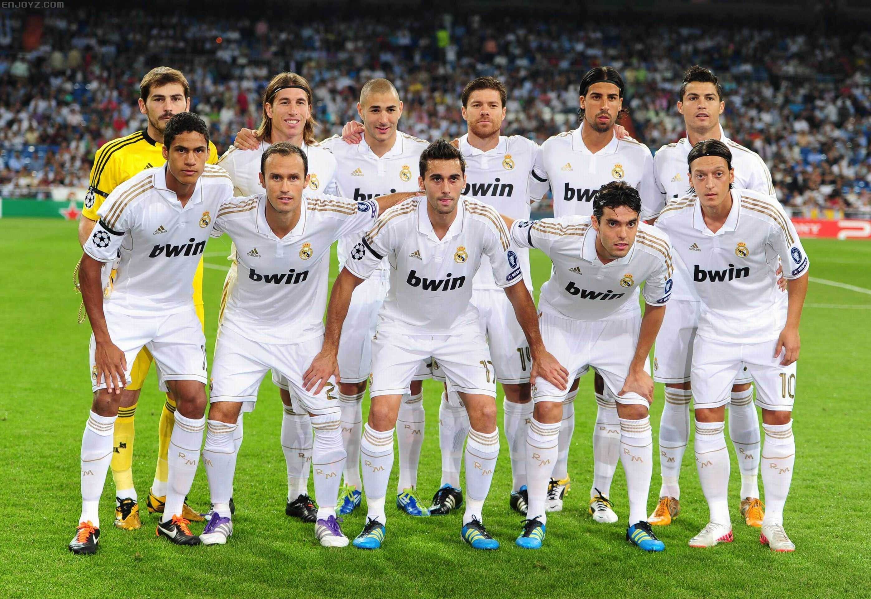 2025／26赛季英超：西班牙教练统治英超！英超前三主教练率领球队霸榜（2025／26英超：西班牙名帅当道，三豪门主帅率队包揽前三）