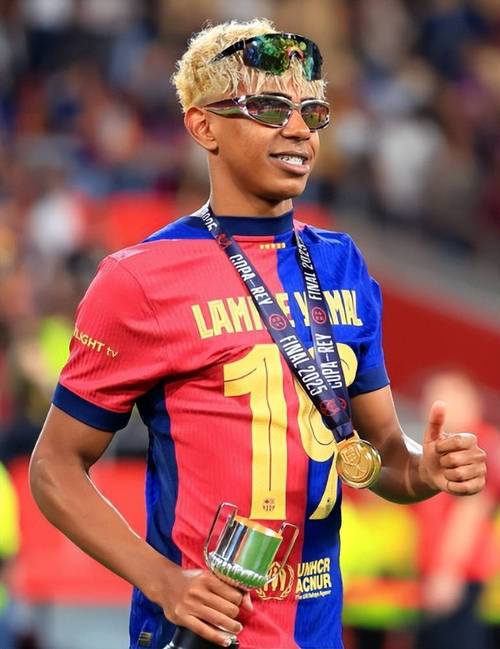 基米希：我们给了阿森纳太多的角球，这让情况变得很危险