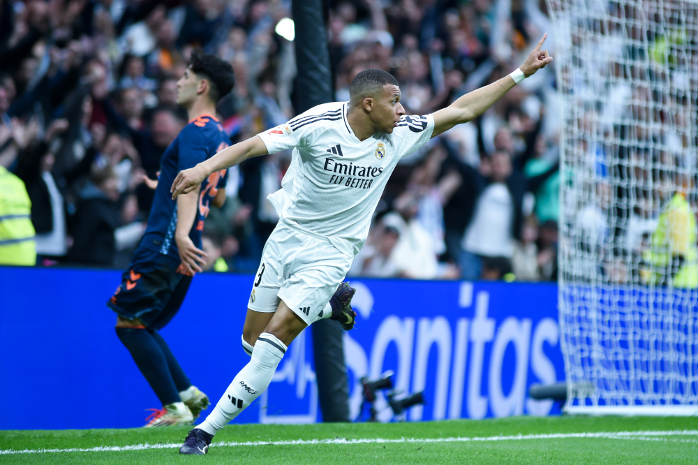 意媒：增强俱乐部财务竞争力，拉齐奥探索纳斯达克上市路径