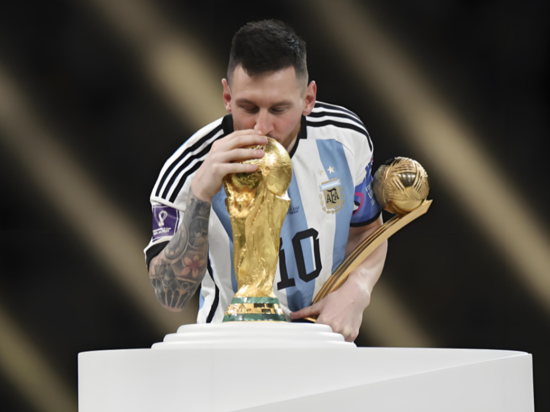 恰20：对阵西班牙我们会评估黄牌的问题，避免附加赛停赛风险