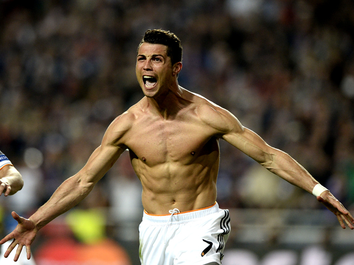 篮球篮网外援突然爆发，全场砍下35分