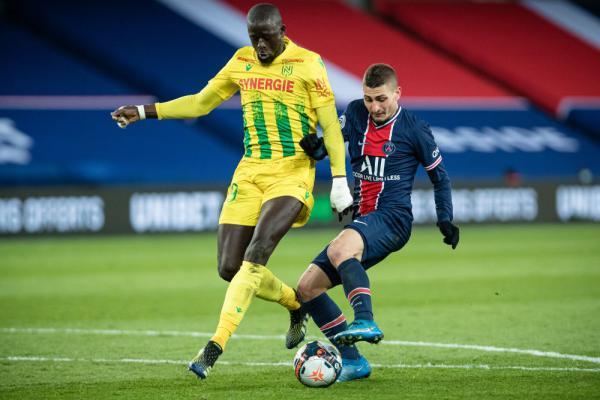 中超半场：里切利头球破门，青岛西海岸1-0长春亚泰（半场战报：里切利头槌建功，青岛西海岸暂1-0领先长春亚泰）