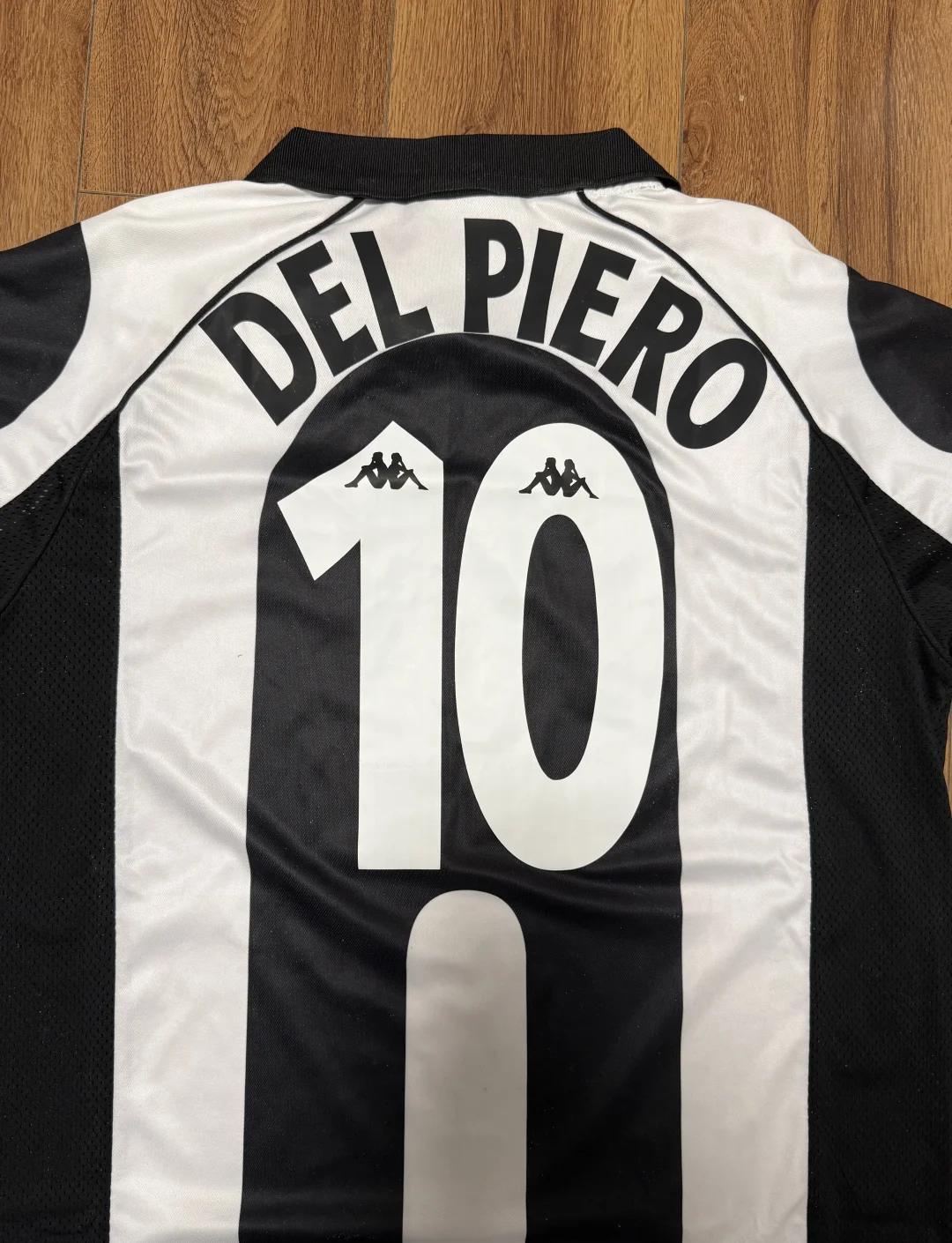 热议U22国足胜韩国：拜合拉木得看怎么用；韩国像大学生队（U22国足击败韩国引热议：拜合拉木用法成焦点，韩国踢得像大学生队）