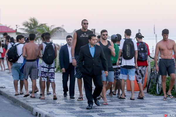 生涯第17年！哈登：我依然想告诉年轻人我能在你头上砍50分