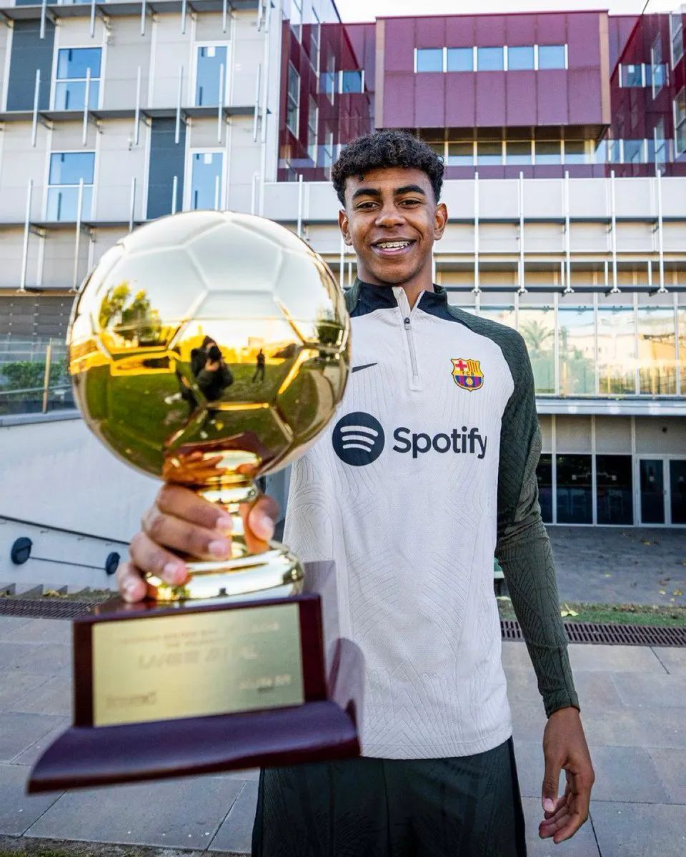 哪也不去! 经纪人：迭戈·莱昂冬窗会留在曼联，他也应该留队（经纪人：迭戈·莱昂冬窗确定留在曼联，留队才是最佳选择）