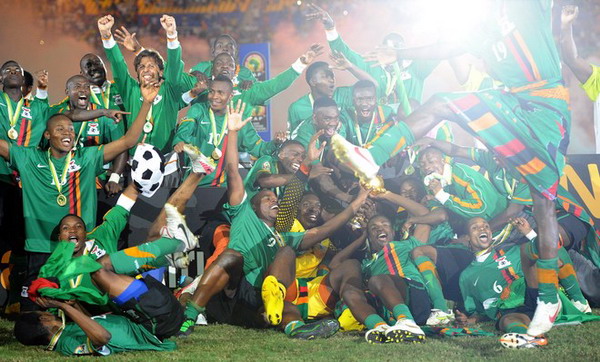 荷甲战报：罗兹破门，博尔赫斯扳平，费耶诺德1-1特温特（荷甲速递：罗兹先拔头筹，博尔赫斯追平，费耶诺德1-1战平特温特）