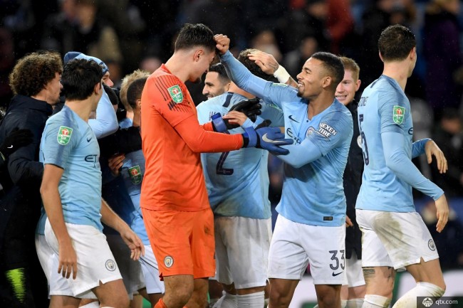 奥尔莫vs土耳其数据：为球队先拔头筹，传球成功率90%（奥尔莫战土耳其数据：首开纪录，传球成功率达90%）