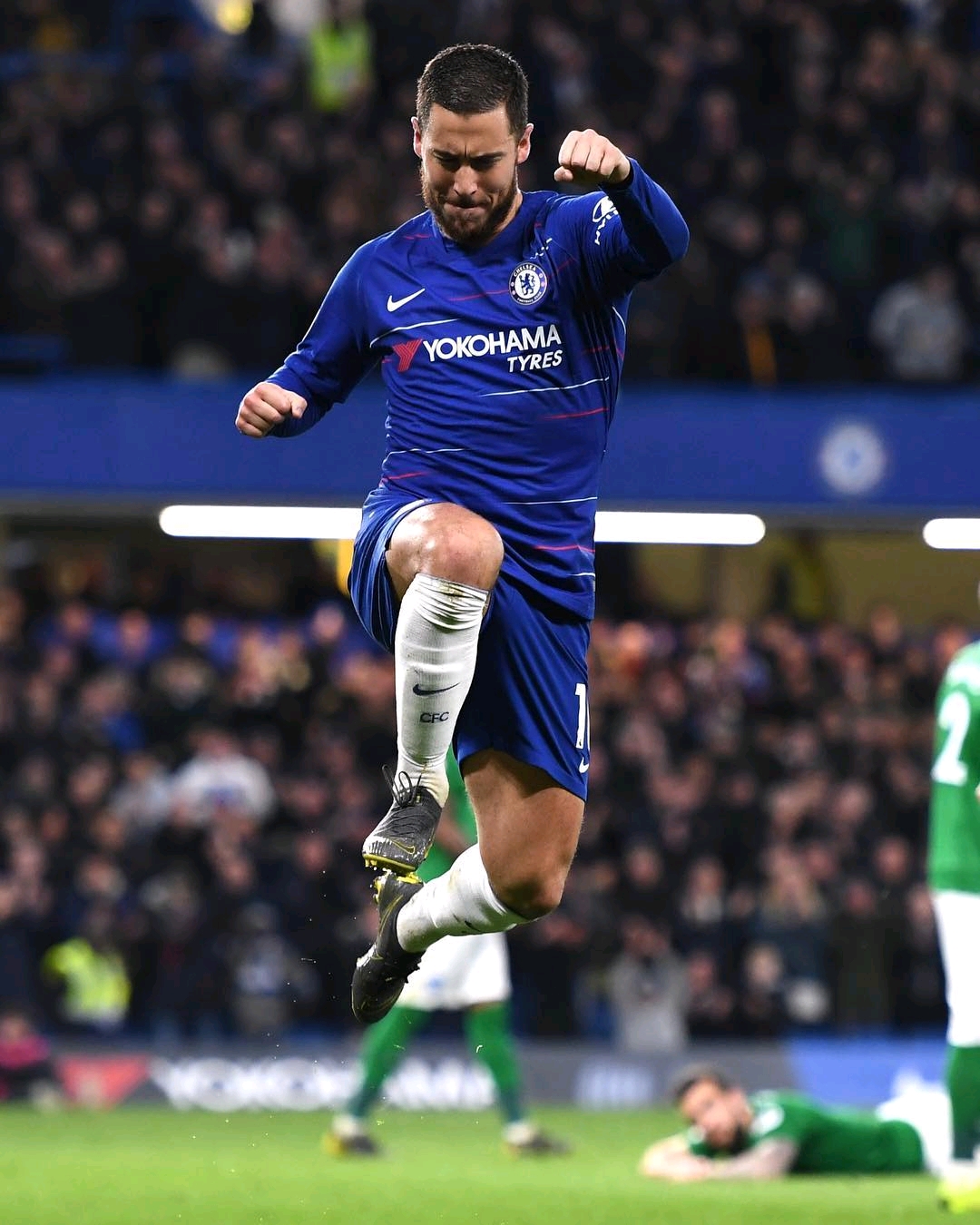 守株待兔真有用？凯帕点球大战连续扑右侧，最终成功扑点（连续押右侧见效！凯帕点球大战最终扑出关键一球）