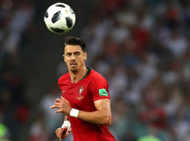 曼联名宿警告阿森纳：他们赢不了强强对话 这样冠军根本没戏